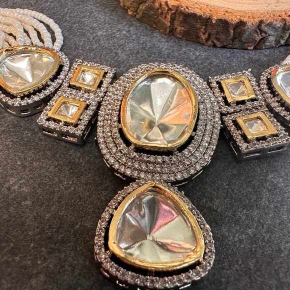 Indian Bridal Kundan Necklace, 12” long- length adjustable with tassel, white - Picture 8 of 12